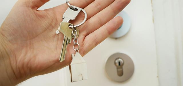 keys on hand by Maria Ziegler courtesy of Unsplash.